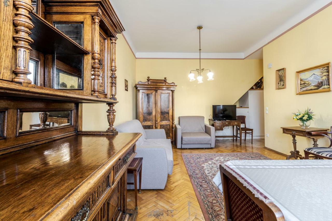 George Apartment 리비프 외부 사진