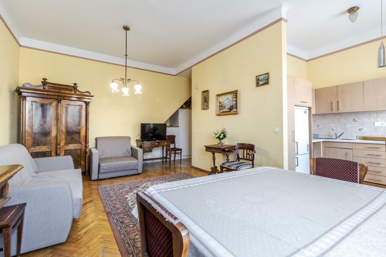 George Apartment 리비프 외부 사진